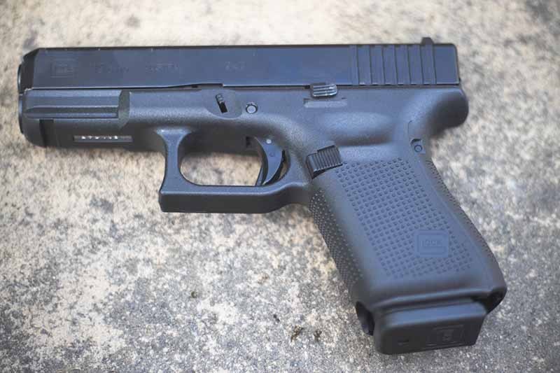 GLOCK BLUE LABEL | Glock 17 Gen 5 | Gun And Armory